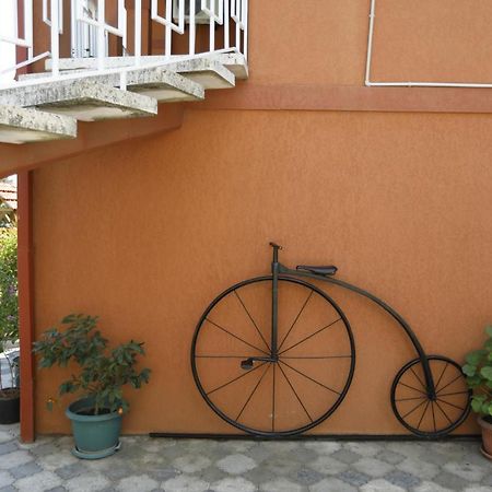 Casa De Khasia Zugdidi Dış mekan fotoğraf