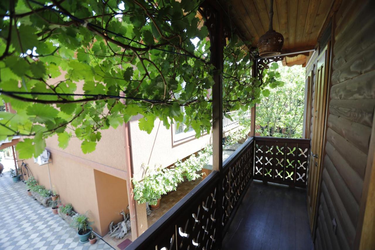 Casa De Khasia Zugdidi Dış mekan fotoğraf