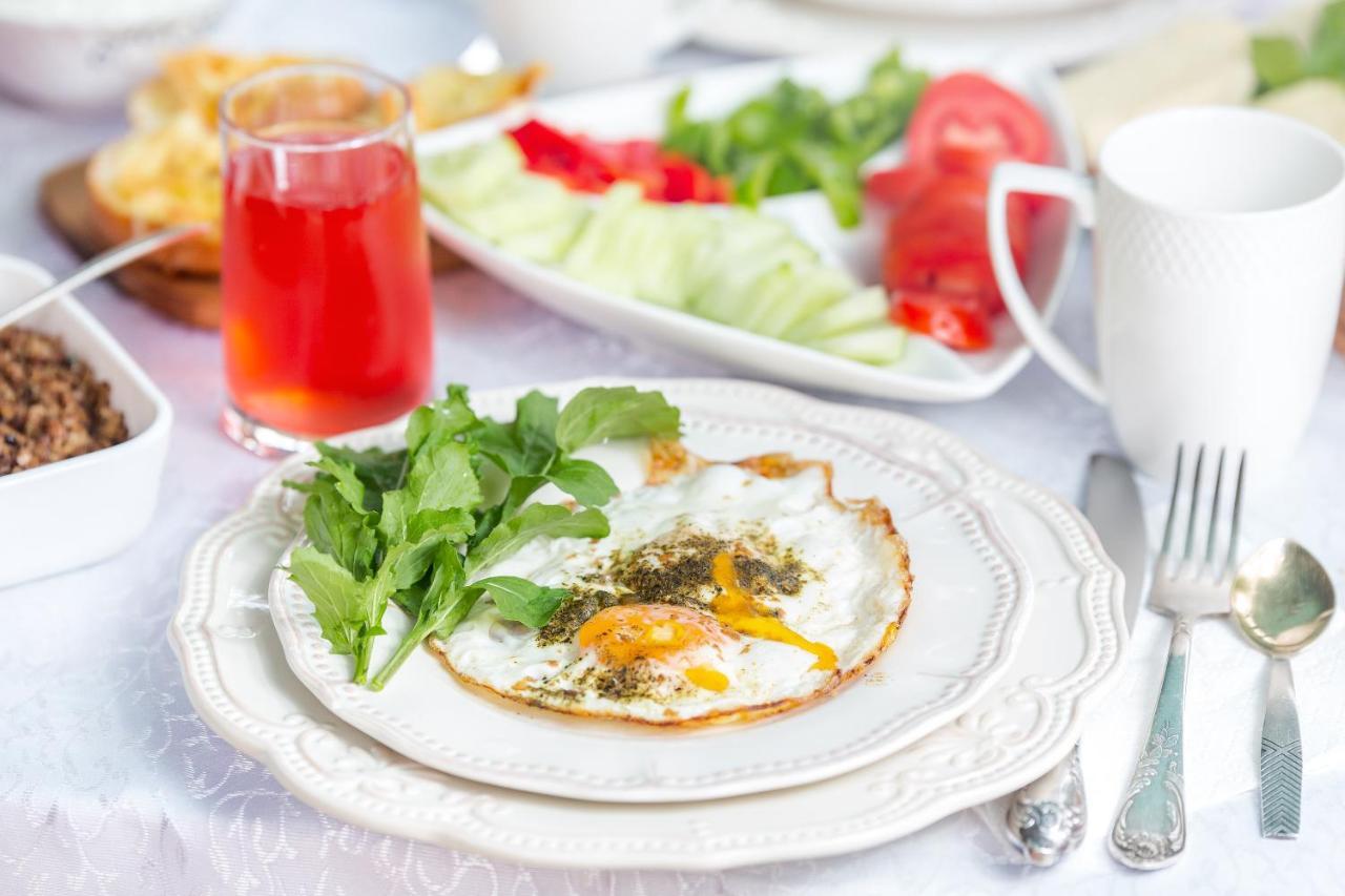 Casa De Khasia Zugdidi Dış mekan fotoğraf