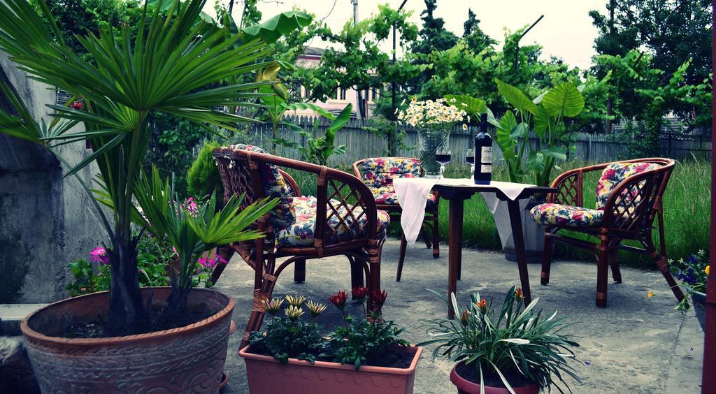 Casa De Khasia Zugdidi Dış mekan fotoğraf